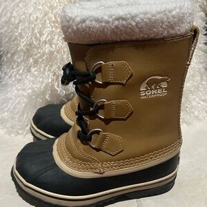 Sorel Tan and Black Insulated Boots